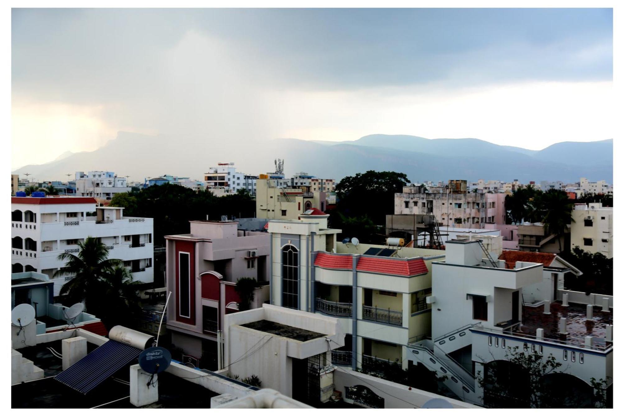 Padmavathi Homestay Tirupati Zewnętrze zdjęcie