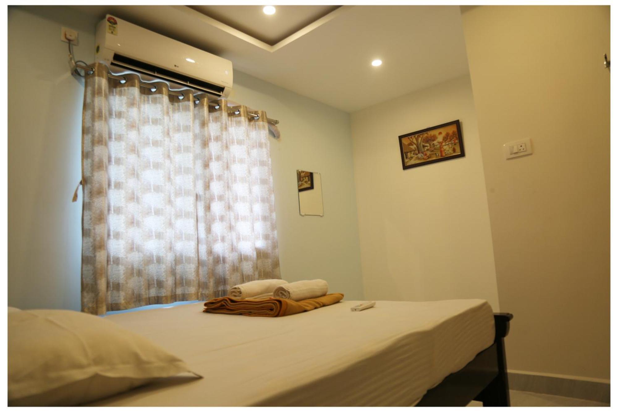 Padmavathi Homestay Tirupati Zewnętrze zdjęcie